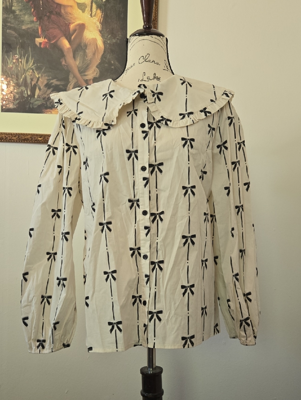 Anniewear Cream Blouse with Black Bow Print And Oversized Collar